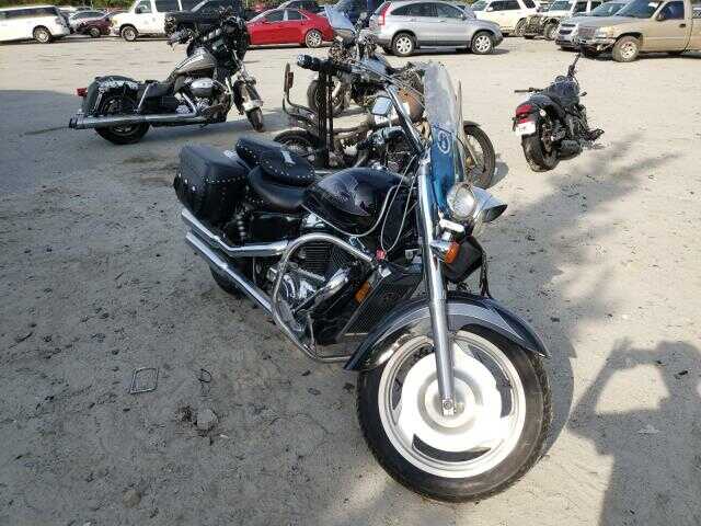 Honda VT1100C2 (SHADOW SABRE)