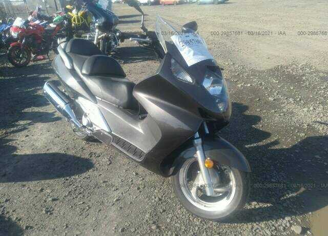 Honda FSC600 (Silver Wing)
