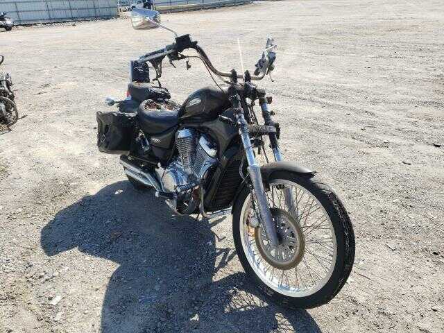Suzuki VS800