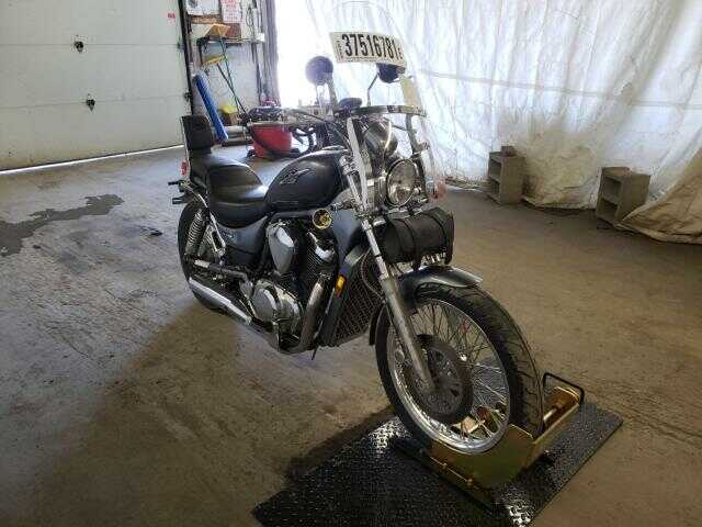 Suzuki VS800