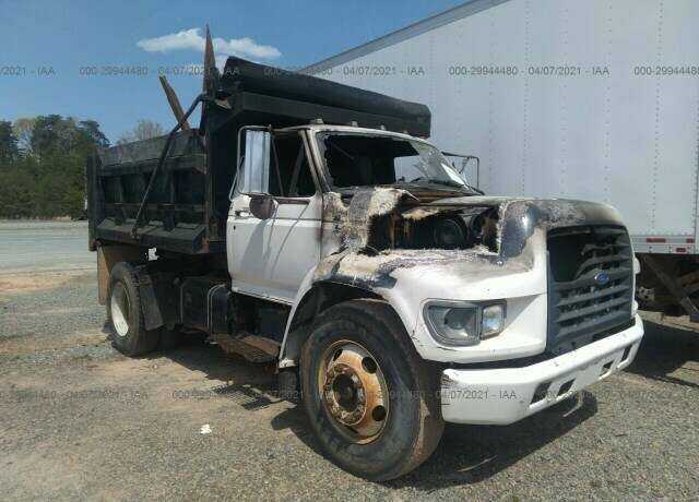 Ford F-700