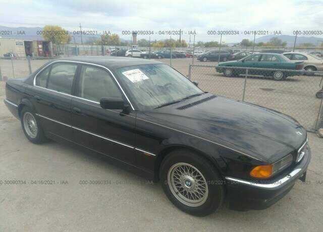 BMW 740i