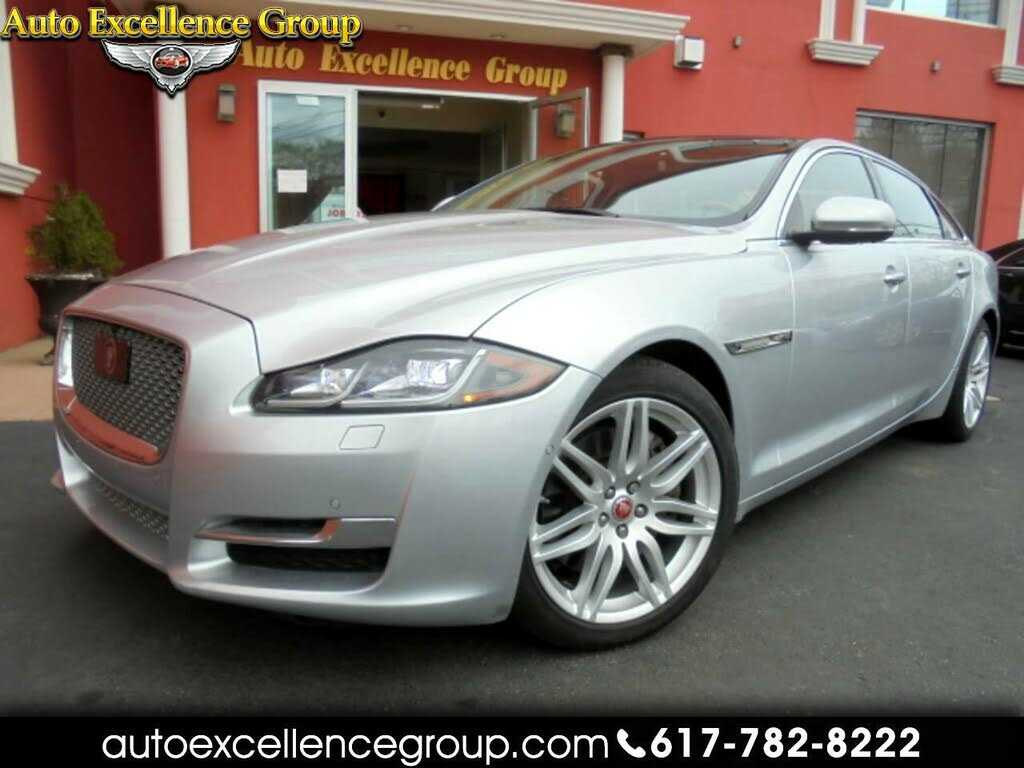 Jaguar XJ