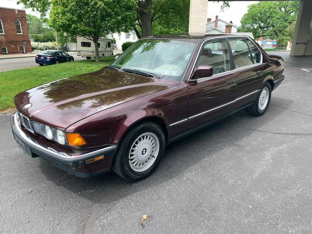 BMW 735i