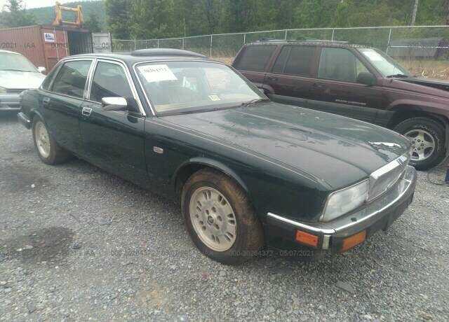 Jaguar XJ6
