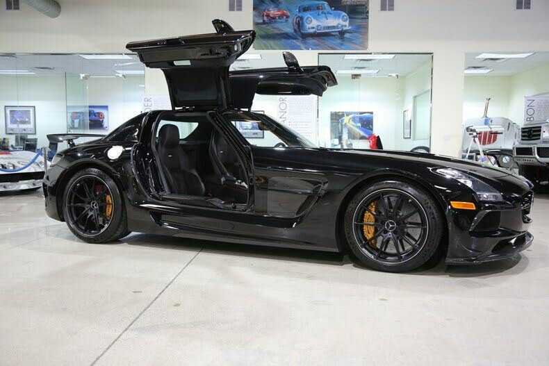 Mercedes-Benz SLS-Class