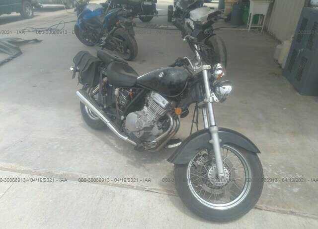 Suzuki GZ250