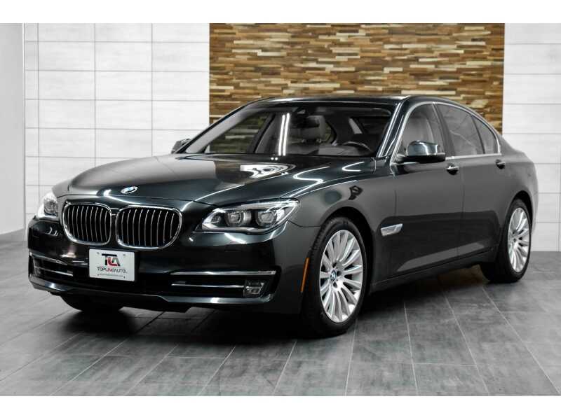 BMW 740i