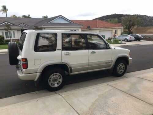 Isuzu Trooper