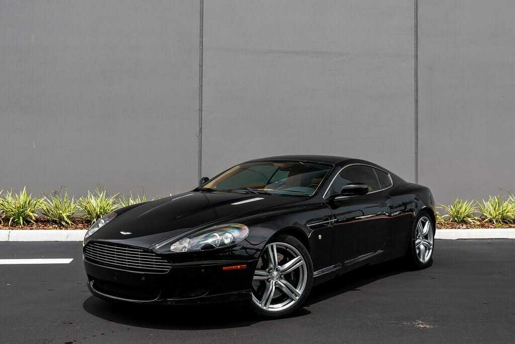Aston Martin DB9