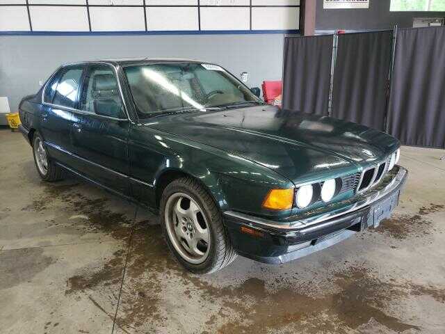 BMW 735i