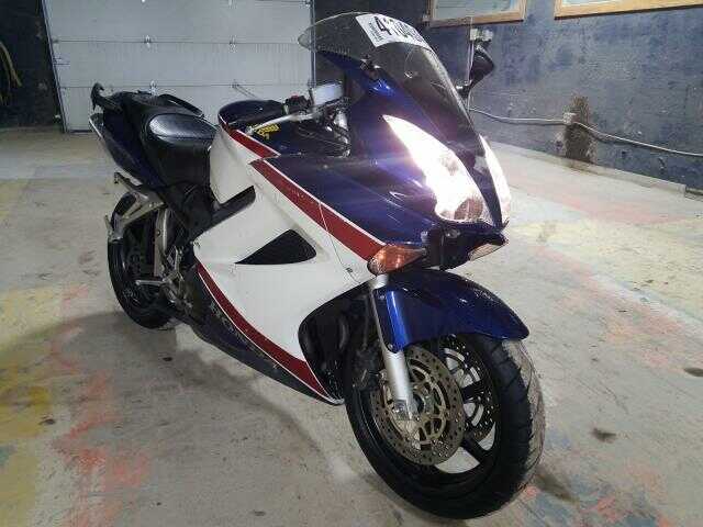 Honda VFR800 (INTERCEPTOR)
