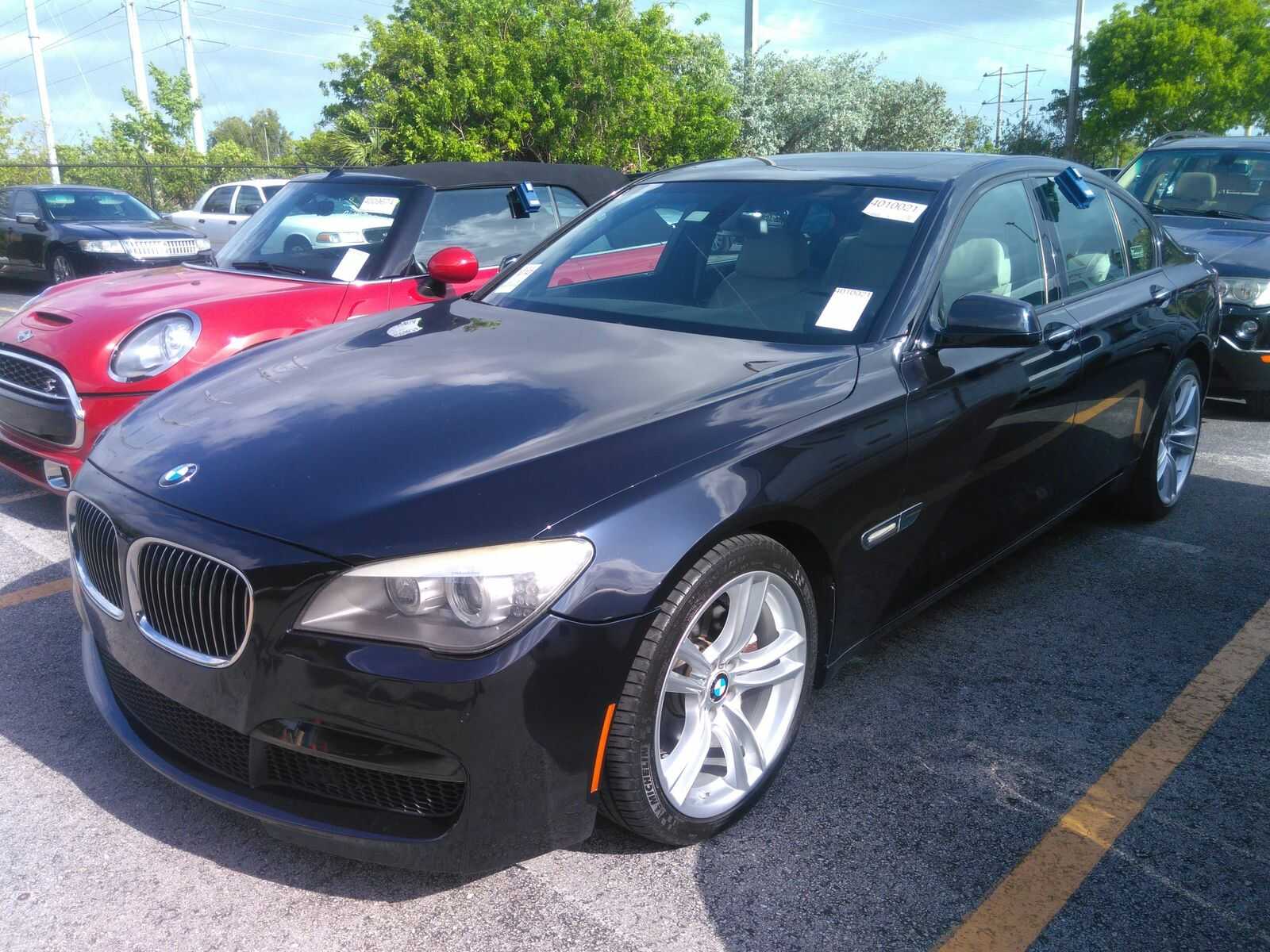 BMW 740i