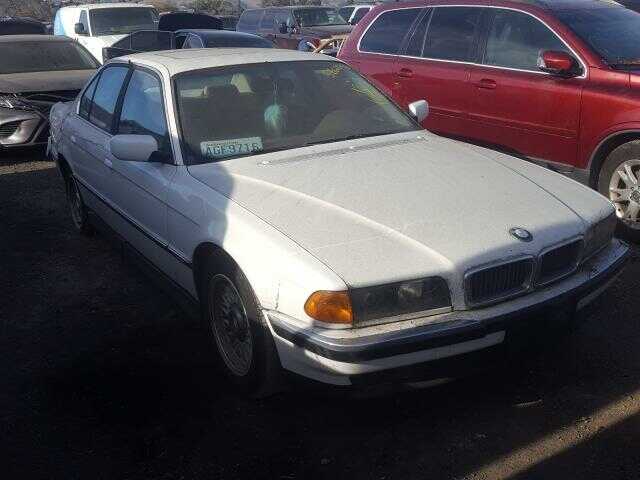 BMW 740i