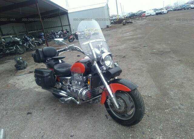 Honda GL1500C (VALKYRIE)