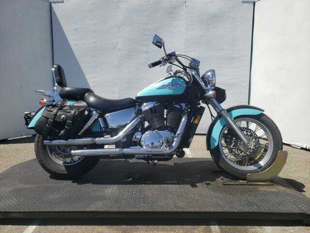Honda VT1100C2 (SHADOW ACE)