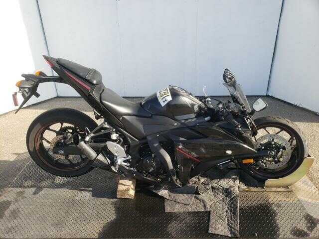 YAMAHA