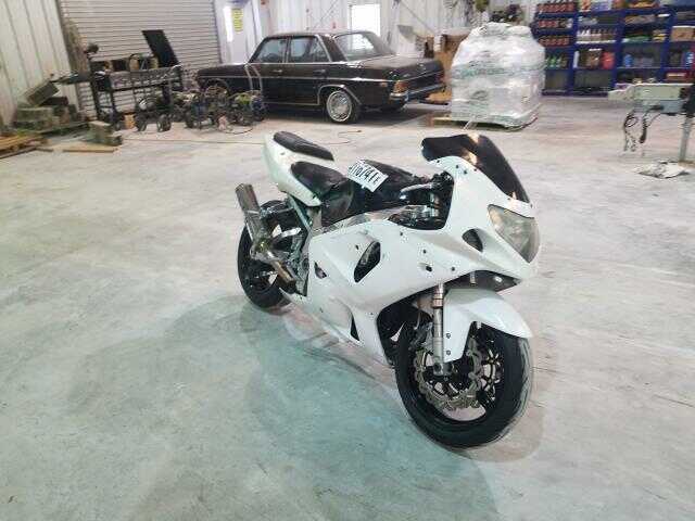 Suzuki GSX-R750