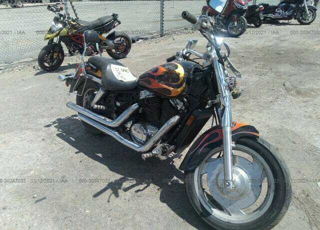 Honda VT1100C2 (SHADOW SABRE)
