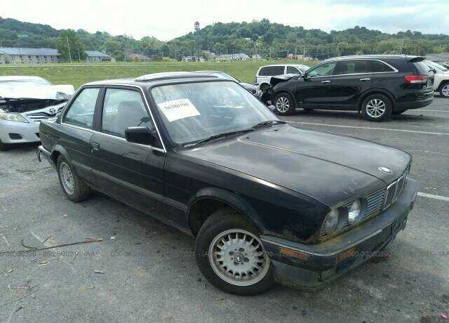 BMW 325iS