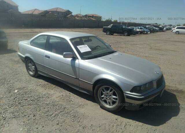 BMW 325iS