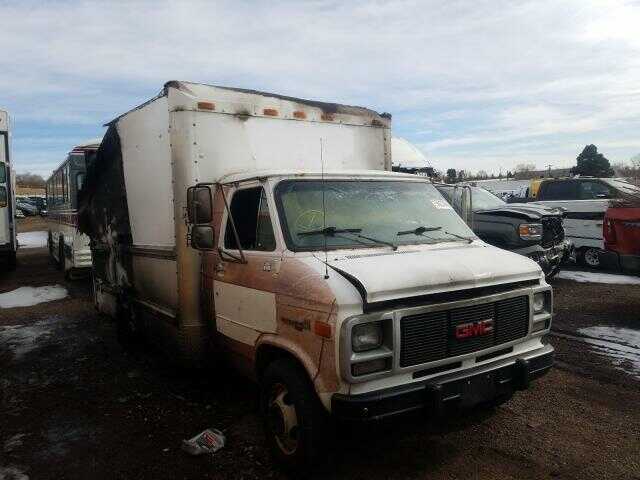 GMC Cutaway Van