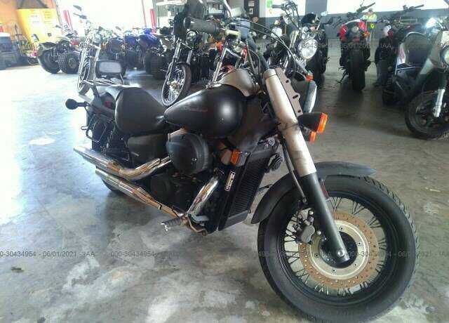 Honda VT750 (Shadow Phantom)