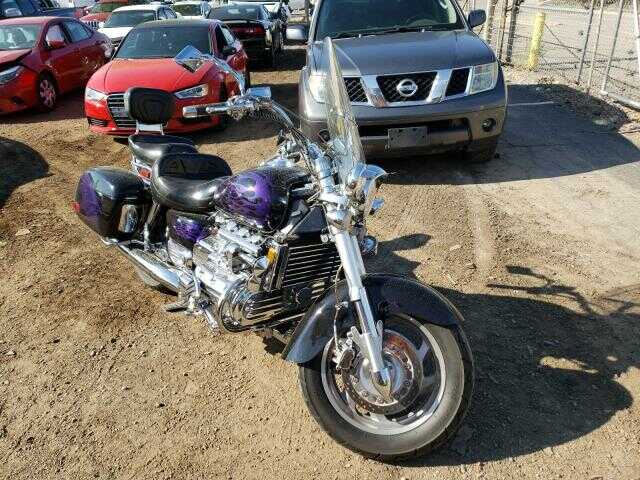 Honda GL1500C (VALKYRIE)