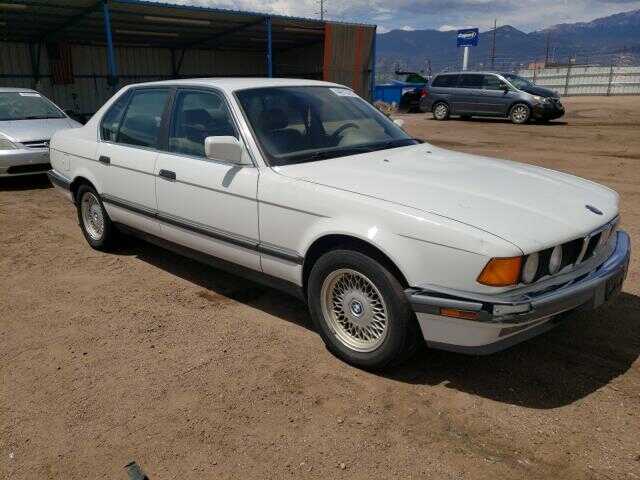 BMW 740i