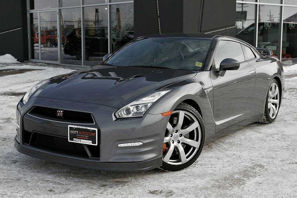 Nissan GT-R