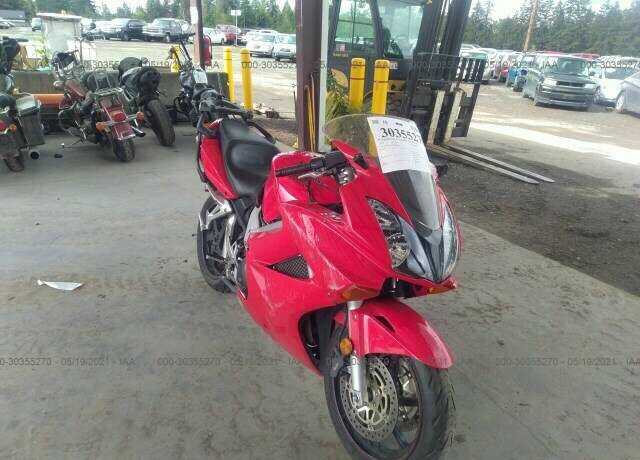 Honda VFR800Fi (INTERCEPTOR)