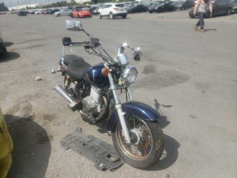 Suzuki GZ250K