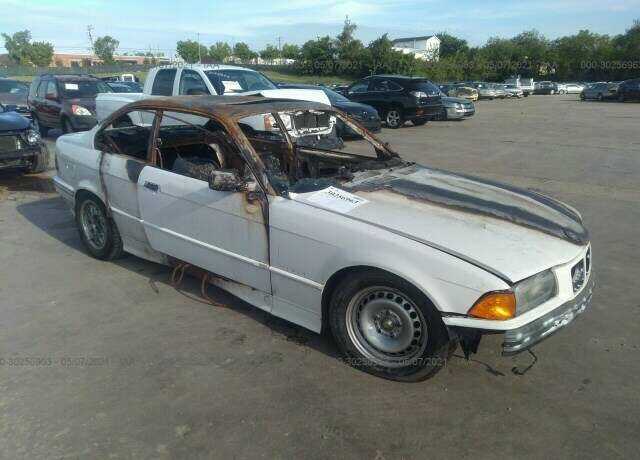 BMW 325iS