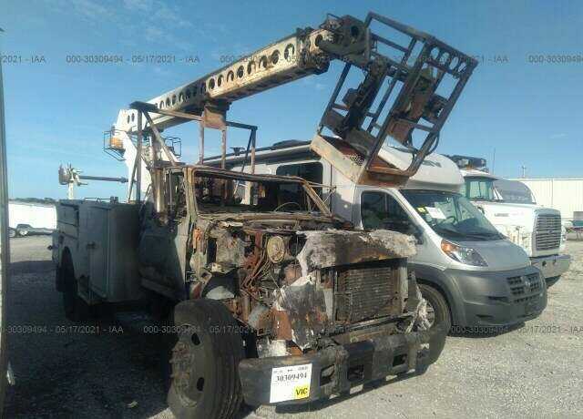 Ford F-700