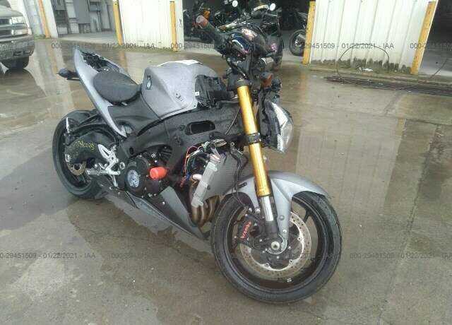 Suzuki GSX-S1000