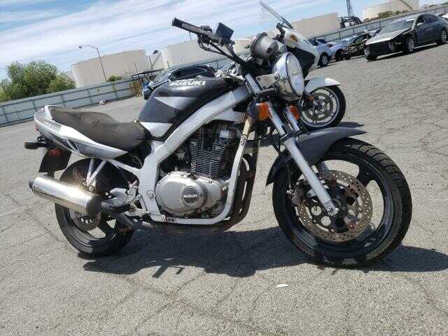 Suzuki GS500K