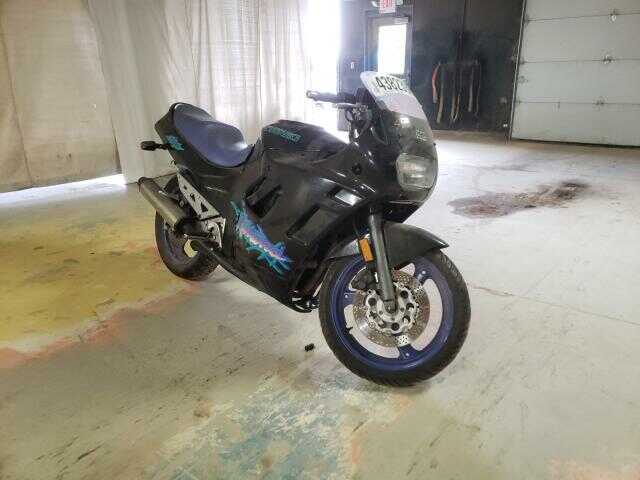 Suzuki GSX750F