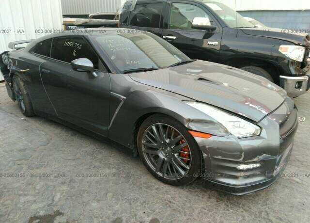 Nissan GT-R