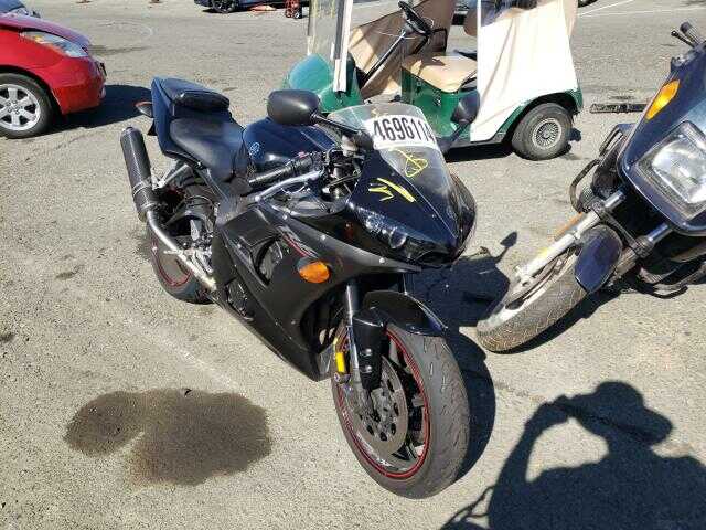 YAMAHA
