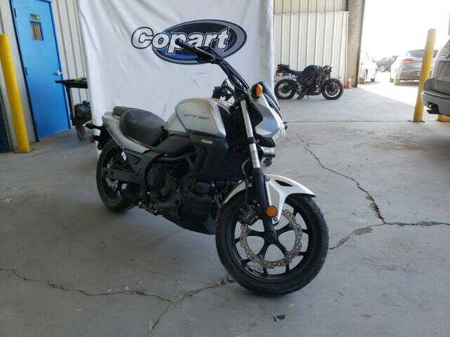Honda CTX700