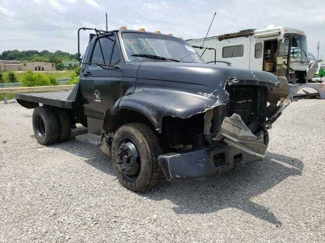 Ford F-700