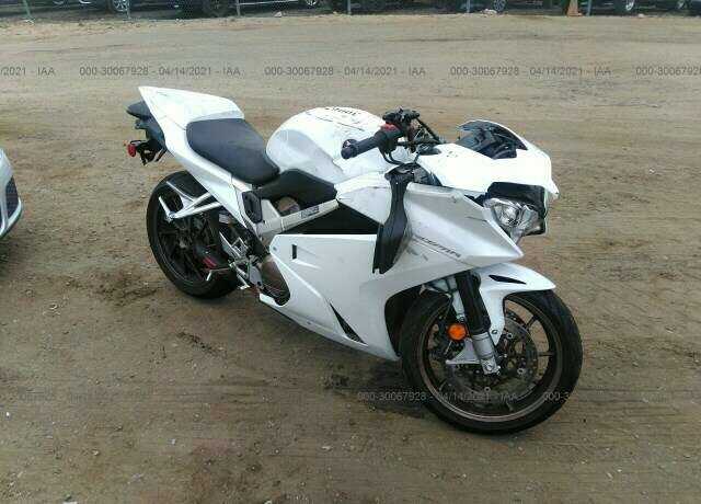 Honda VFR800F (INTERCEPTOR)