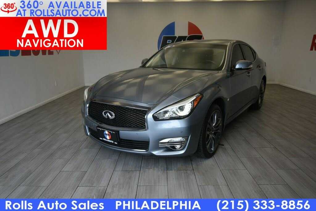 Infiniti Q70
