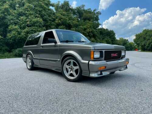 GMC Typhoon