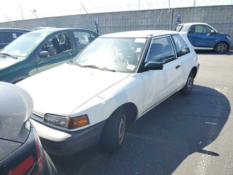 Mazda 323