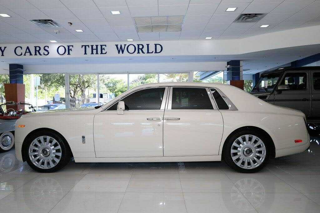 ROLLS-ROYCE