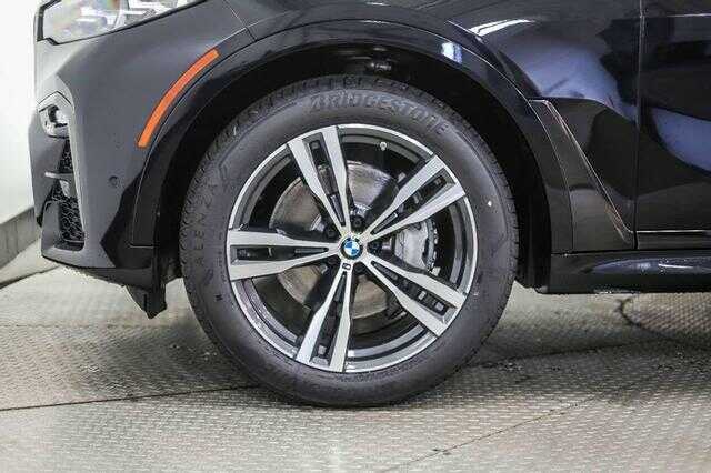 2021 BMW X7