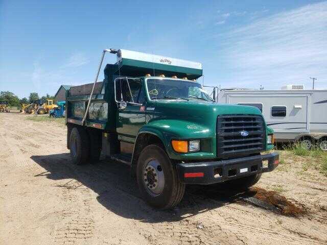 Ford F-700
