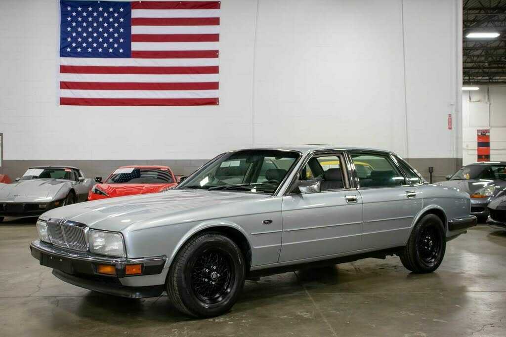 Jaguar XJ6