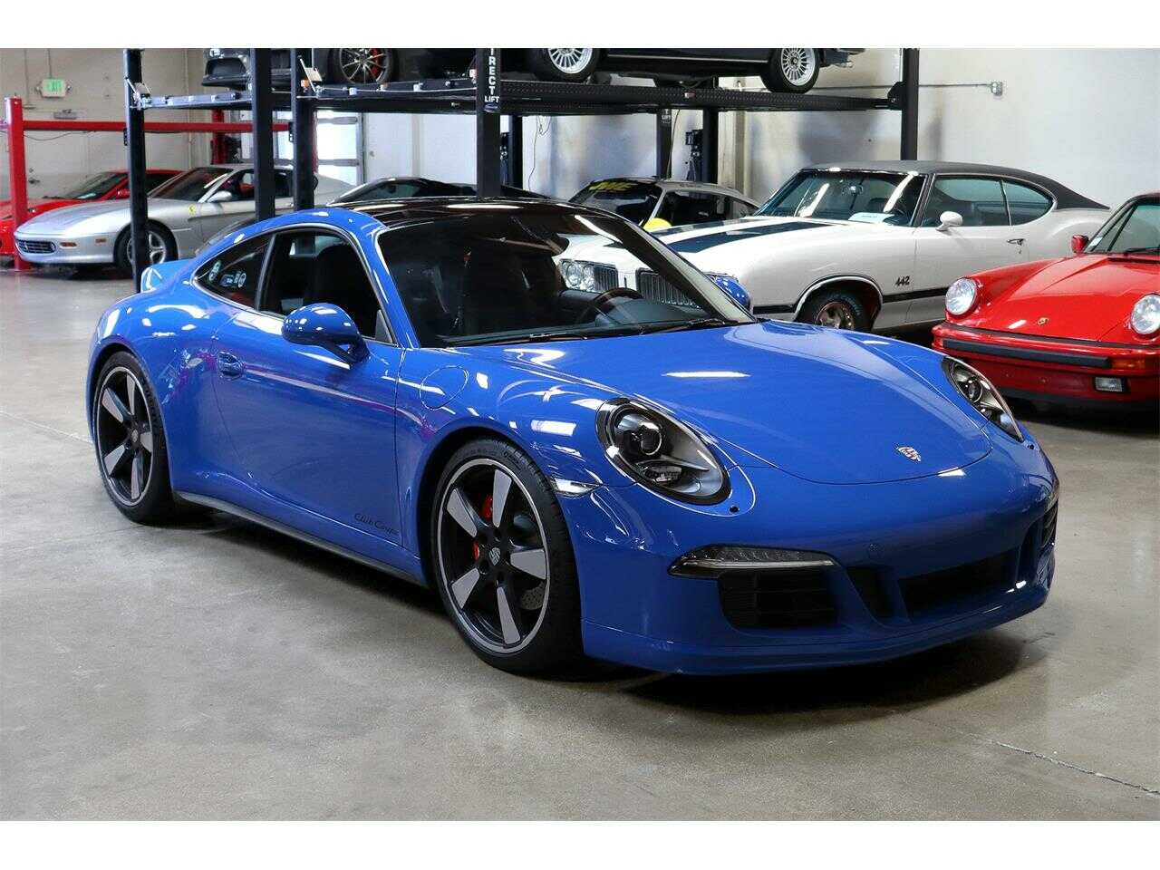 PORSCHE